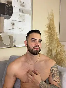 Chat XXX en directo de PaulPhoenix_