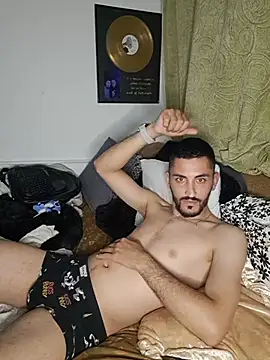 Yris-04 Chat XXX in diretta
