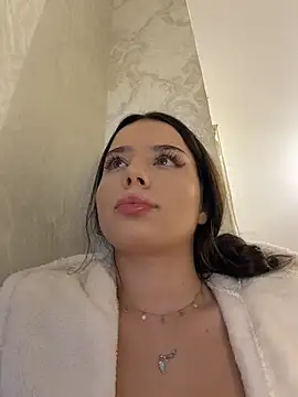 Immy_Megan Chat XXX in diretta