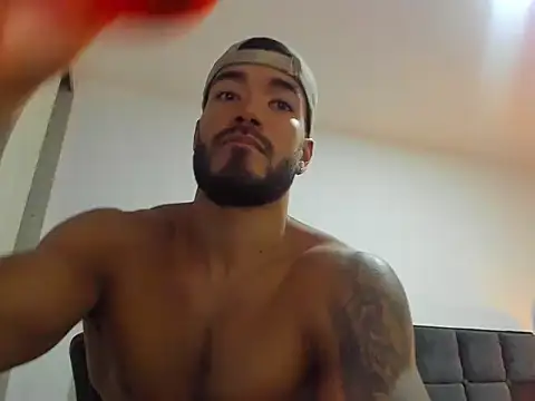 Chatroom XXX en direct de Alexander_Martines