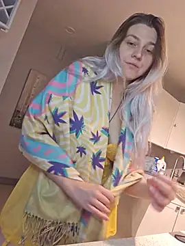 ScarletsWeb live XXX chat