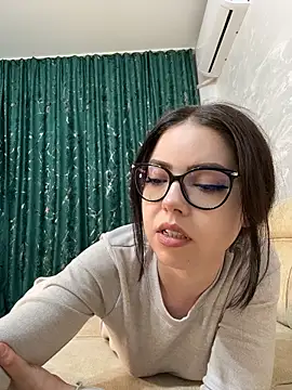 KaylaLewyss live XXX chat