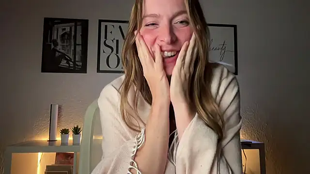 SweetKylieX's Live XXX Chat