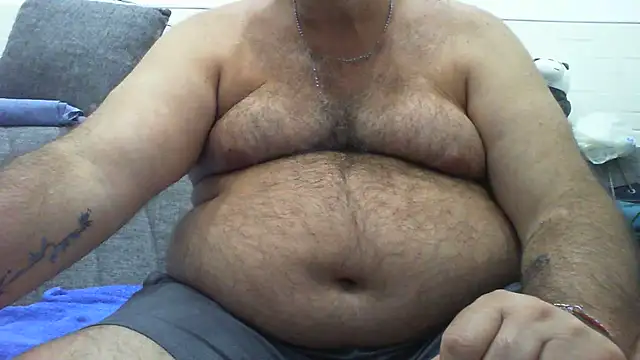 Show modela DaddyHot71 na web-kameri