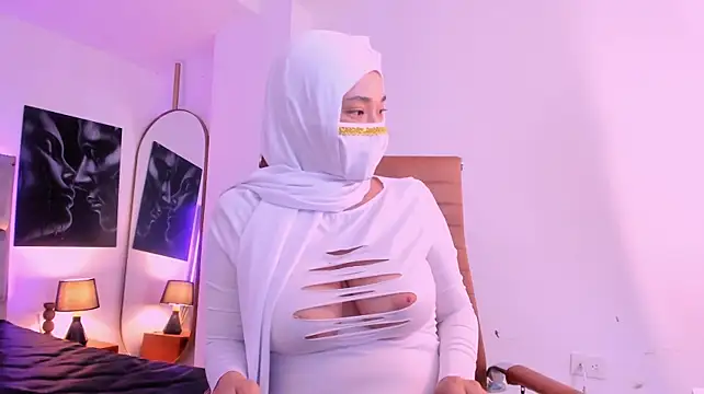 zuri_zaynのライブXXXチャット