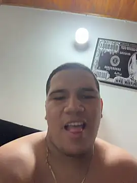 Patricio_02's Live XXX Chat