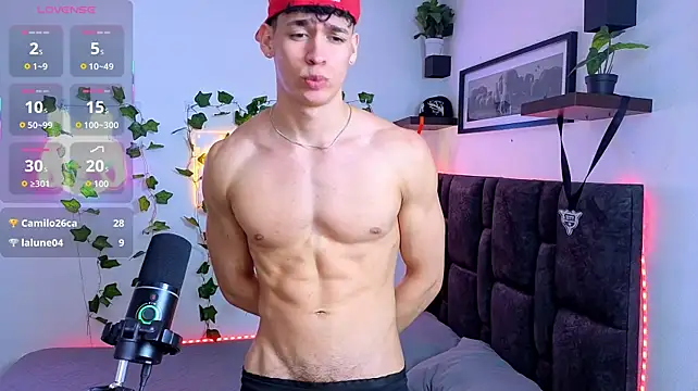 Luke_Muscle live XXX chat