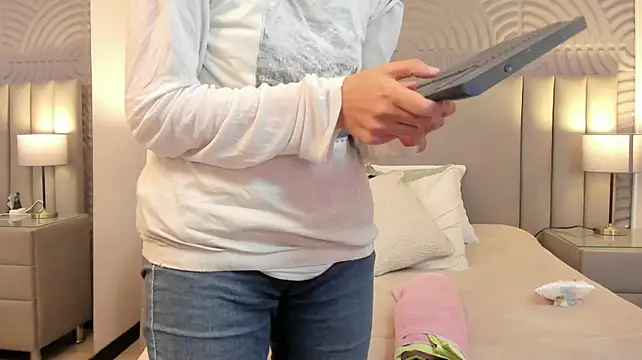 TarynKnox Live XXX-chat