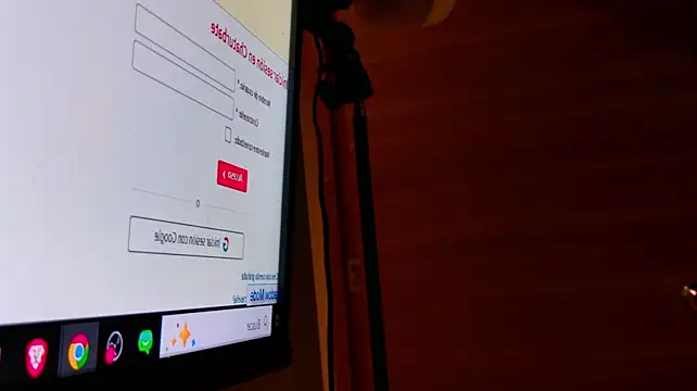 XXX chat uživo modela JulsPatel