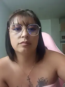 Chat XXX ao vivo de Amylaaa_