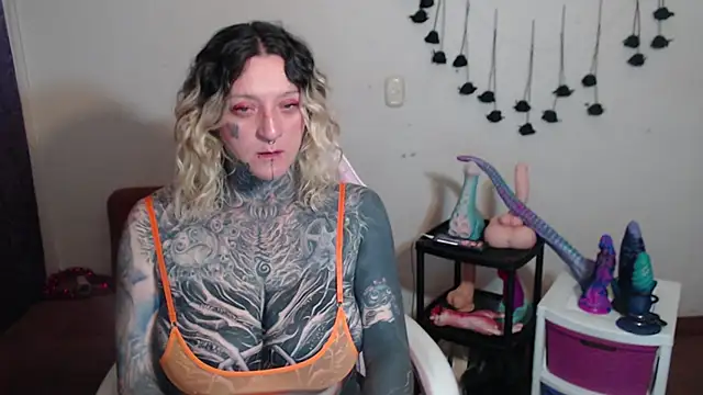 SLOPPYTITSS Live XXX-Chat