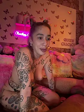 CHACHOULANDのライブXXXチャット