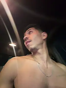 Živý XXX chat WavyAlloy30