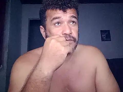 tarra122 élő XXX-chatje