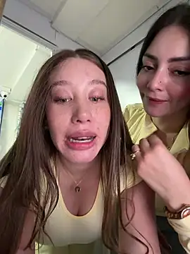roouse Chat XXX live