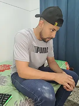 Онлайн чат XXX Cris_LaCobra_