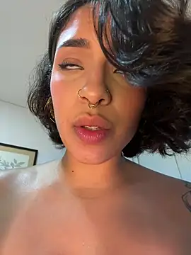 دردشة Alice_surprise الجنسية المباشرة