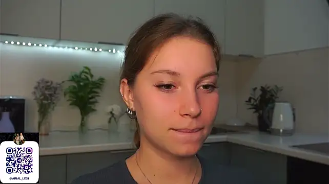 Sairallyn's Live XXX Chat