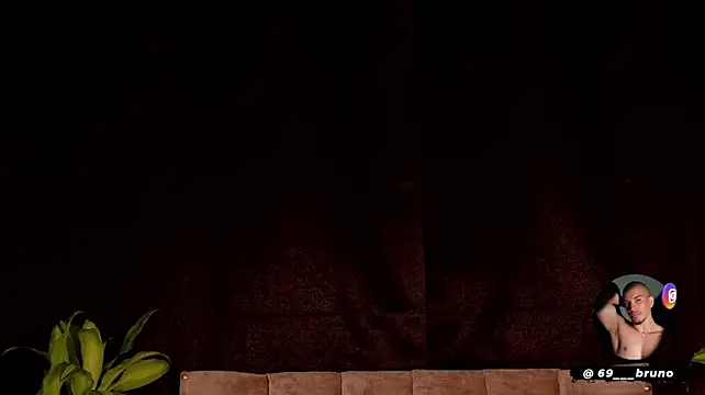 Bruno___69 live XXX chat