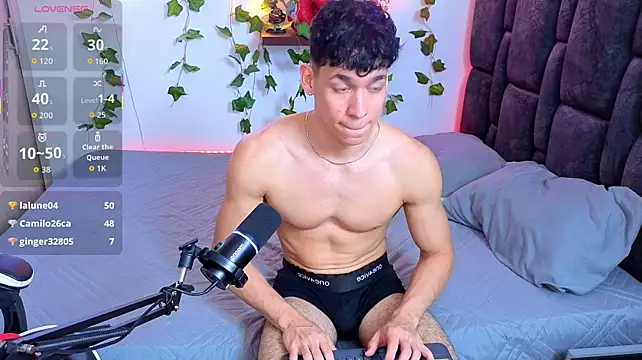 Luke_Muscle 即時 XXX 聊天