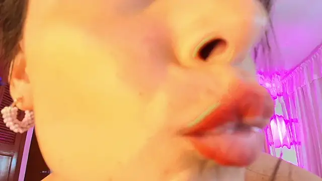 AmeliaRousse XXX чат на живо