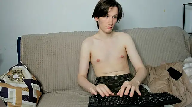 Chat +18 de Raven_Dust ao vivo