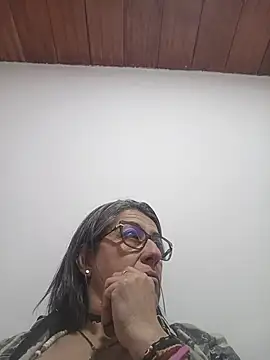 nocturnewhisper XXX чат на живо