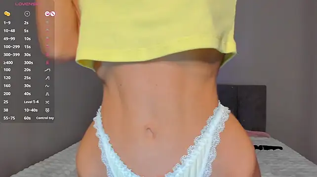 XXX chat uživo modela bellatip