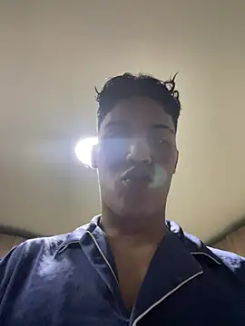 Chat +18 de Colby_driscoll ao vivo