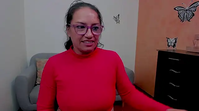 scarlet_wet élő XXX-chatje