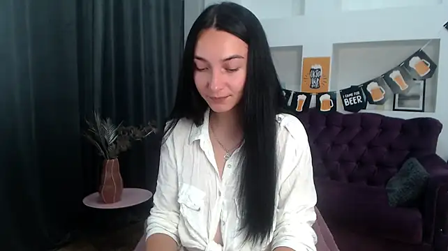 XXX chat uživo modela Yr_Shy_Bae