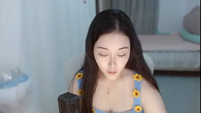 צ'אט XXX בשידור חי של Amy-cnbaby