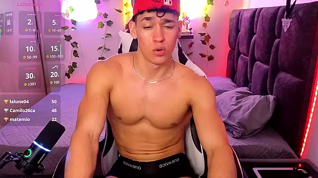 Chat XXX Live Luke_Muscle