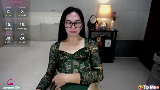 AsianSweetHeartxX's Live XXX Chat