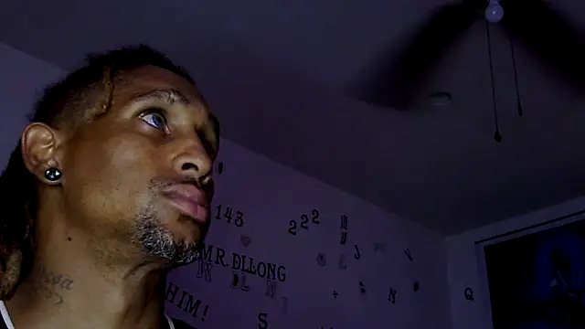 TheRealMrDLlong Chat XXX in diretta