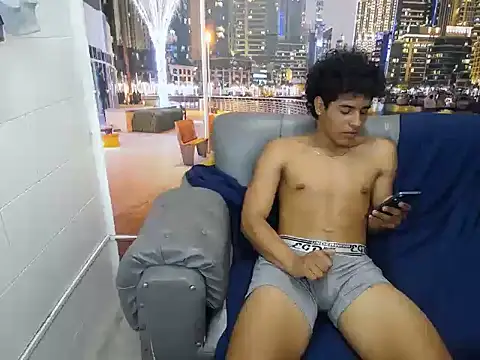 Онлайн чат XXX jean_shark