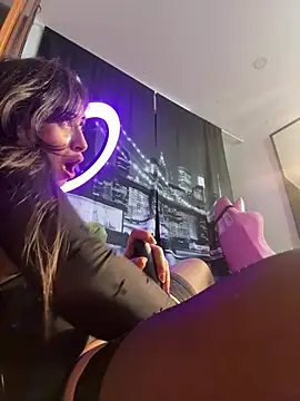 دردشة Jade_Zephyra الجنسية المباشرة