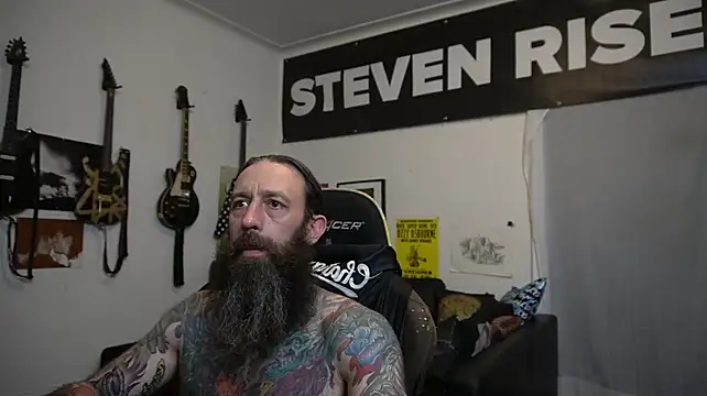 XXX chat uživo modela StevenRiseNYC