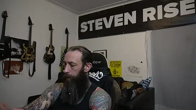Chat XXX en directo de StevenRiseNYC