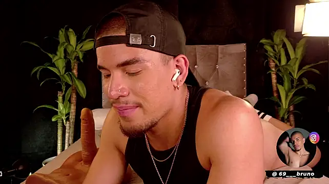 Czat XXX na żywo – Bruno___69