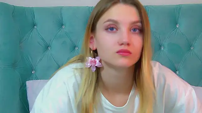 StacyEvances' Live XXX Chat
