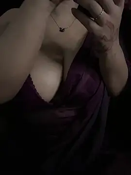 DarlingRubyのライブXXXチャット