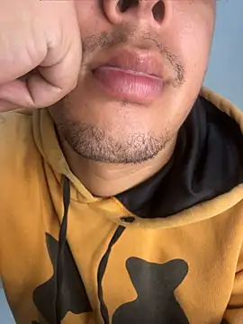 Chat XXX ao vivo de TylerPrecummer