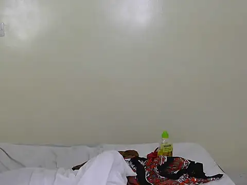petite_emerald 现场XXX聊天