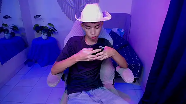 nico_nikc élő XXX-chatje