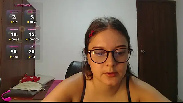 Živý XXX chat MadieeLorez
