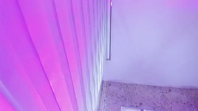 _valeria___ Adlı Modelin Canlı XXX Sohbeti