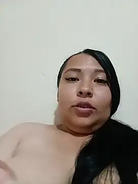 Cherry-kisse's Live Chat Room