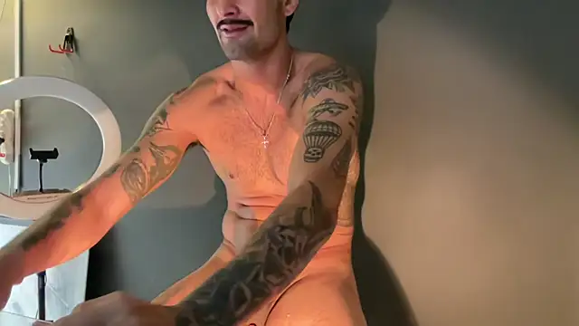 Chat XXX ao vivo de ZeusDelicious