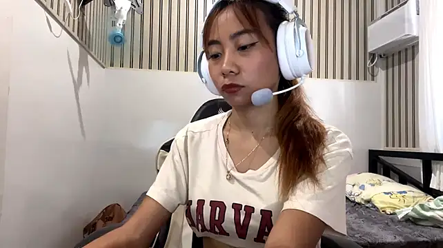 PiaSwida's Live XXX Chat